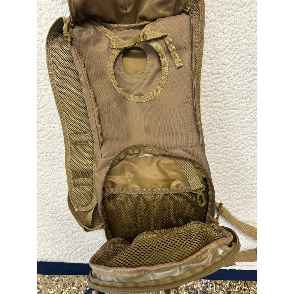 Tactical Hydration Pack Backpack - Picture 6 of 6